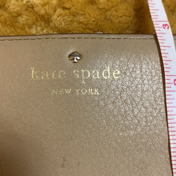 Kate Spade Beige snap closure Wallet - Picture 2 of 8